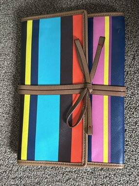 Stella & Dot Tan travel jewellery organizer.